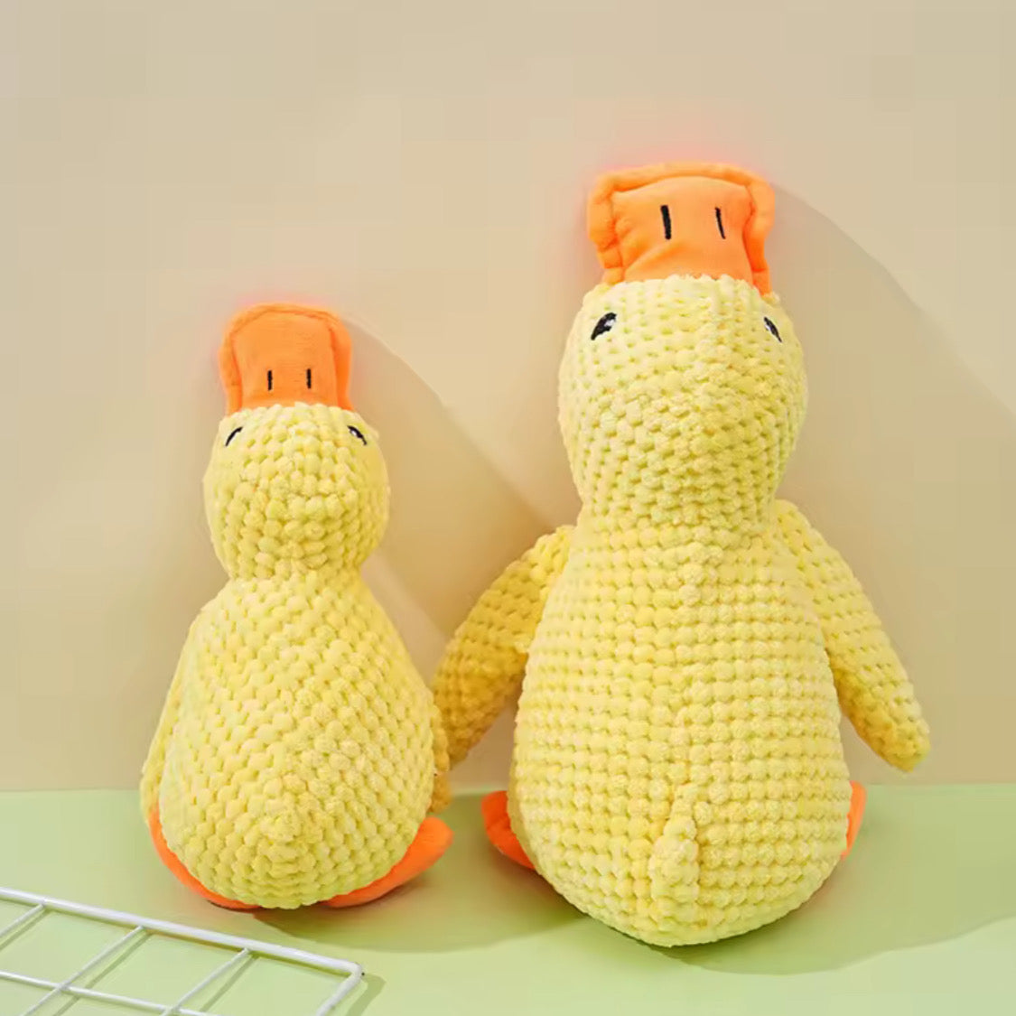 Plüsch-Schlafente Hundespielzeug – Weich, Robust & Tröstend